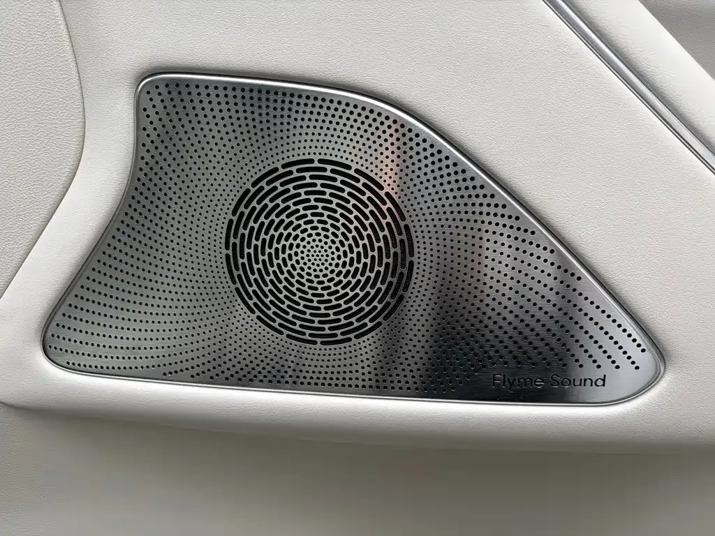 Geely Galaxy M9 — фото 6