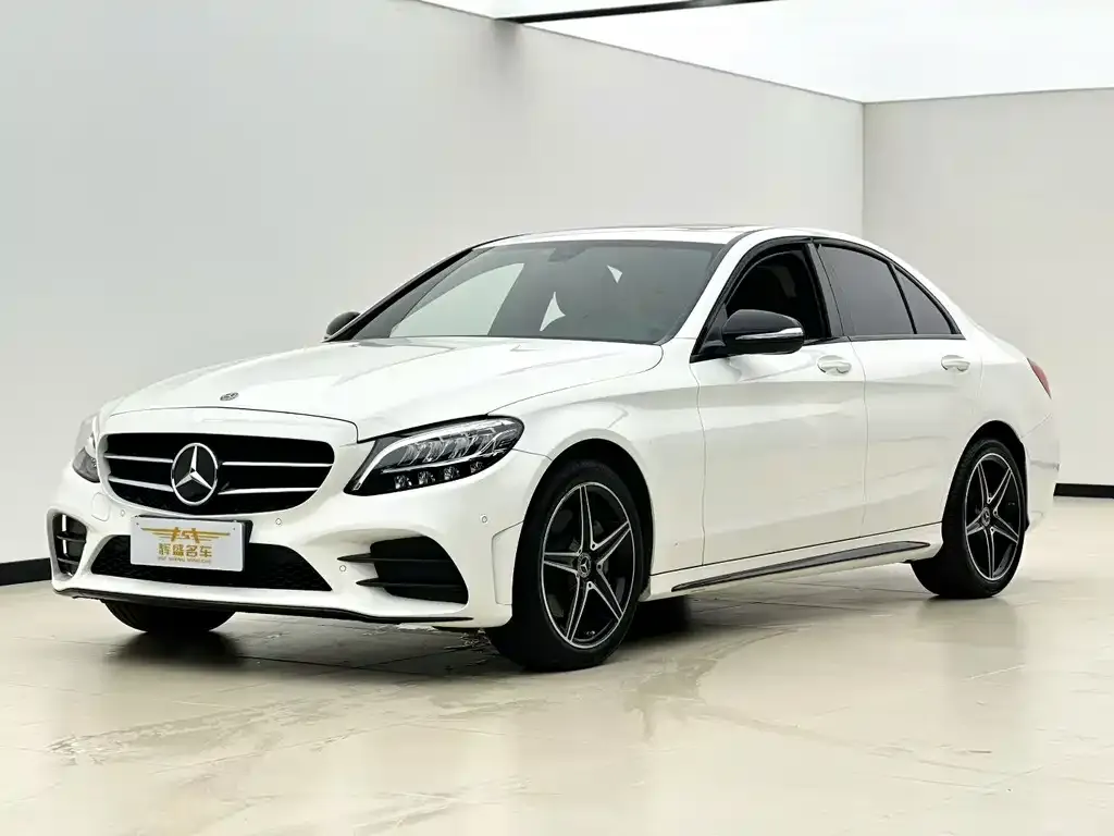 Mercedes-Benz C-Class — фото 1