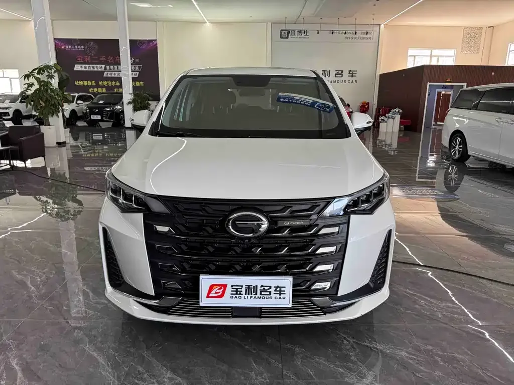 GAC Motor Trumpchi M6 — фото 1