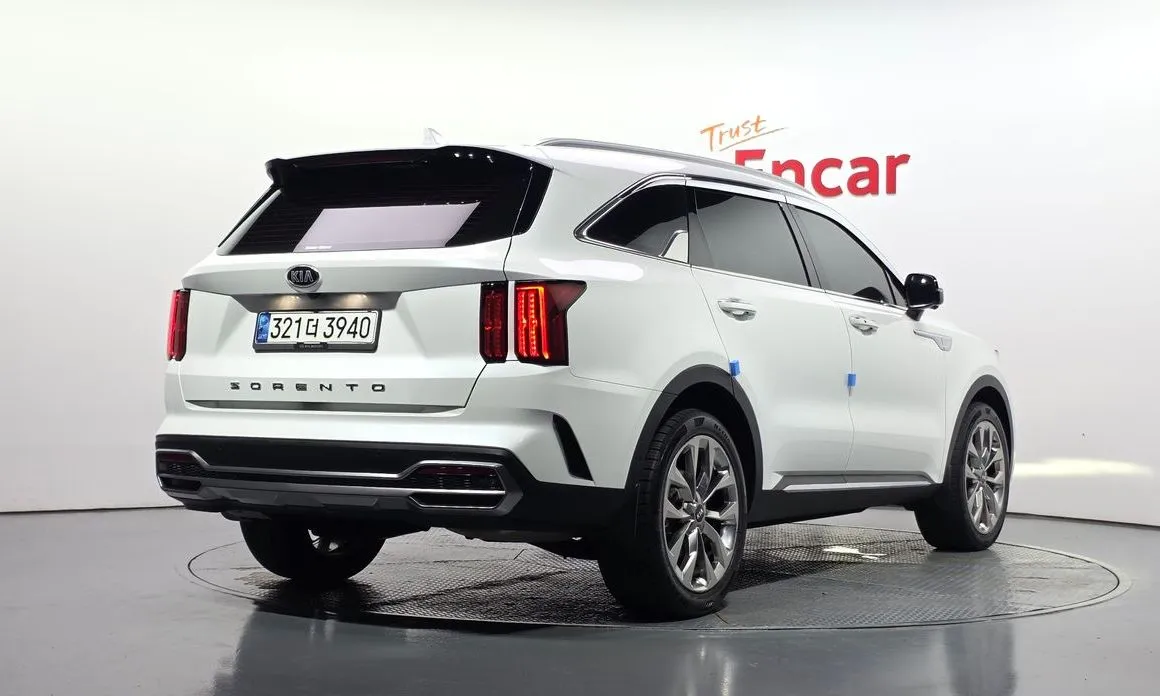 Kia Sorento — фото 3