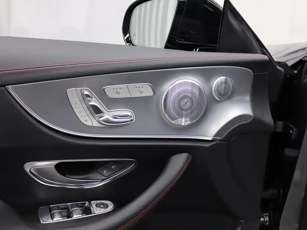 Mercedes-Benz E-Class AMG — фото 6