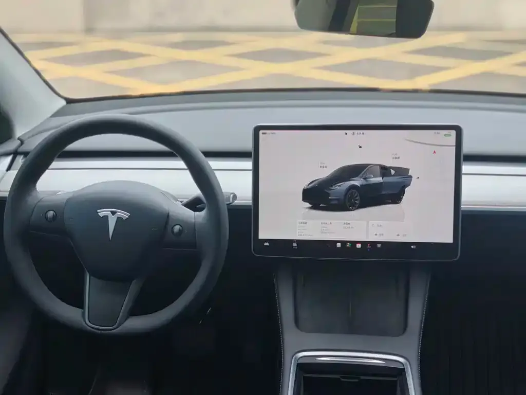 Tesla Model Y — фото 5