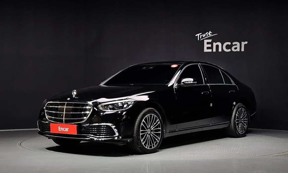 Mercedes-Benz S-Class — фото 1
