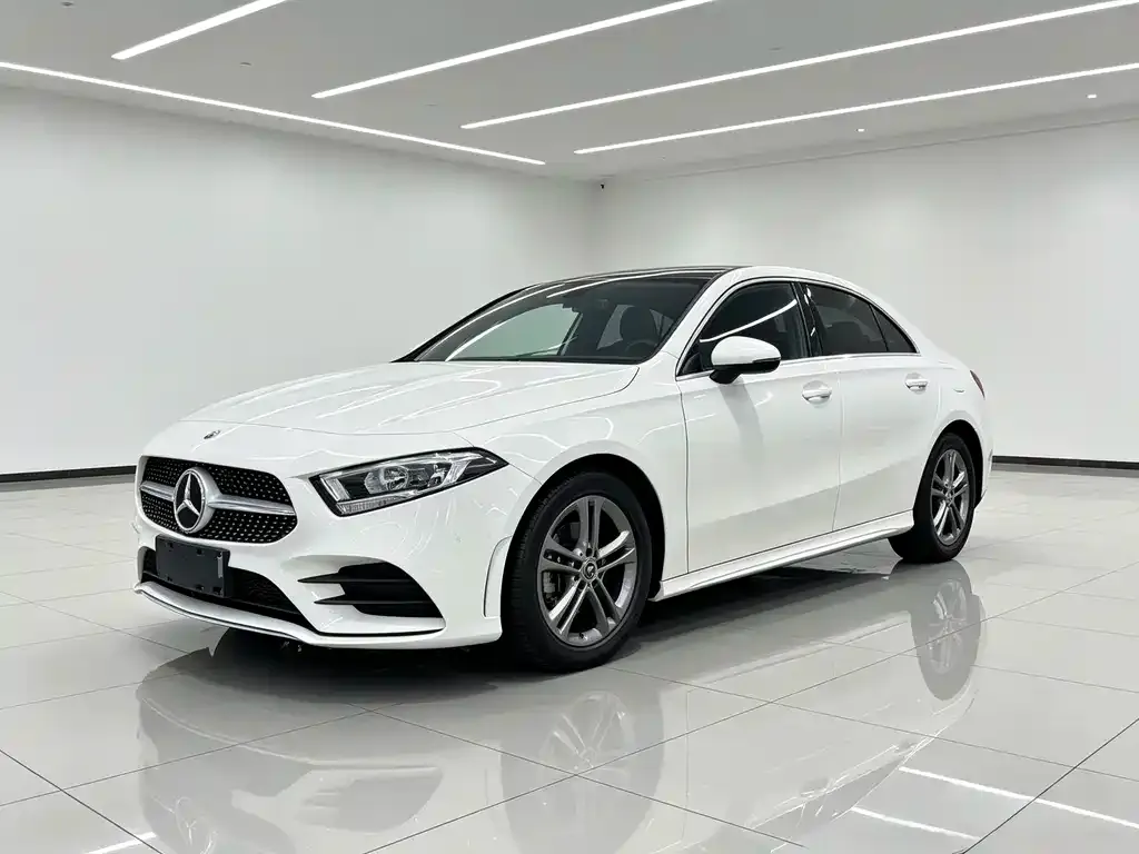 Mercedes-Benz A-Class — фото 1