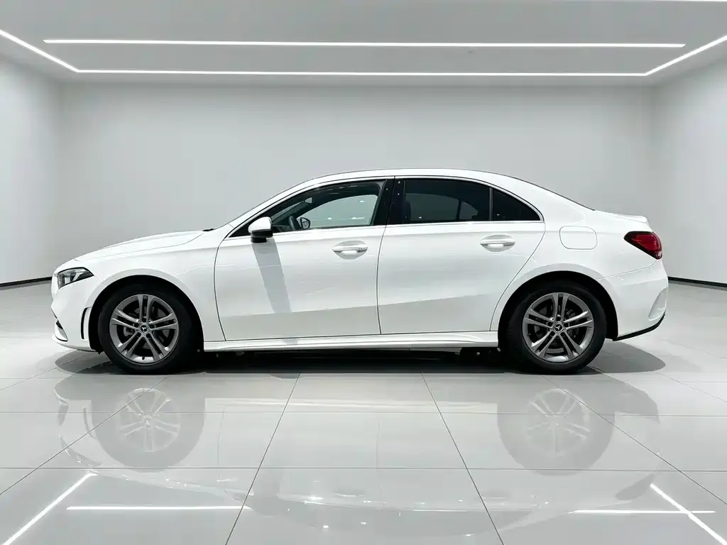 Mercedes-Benz A-Class — фото 2
