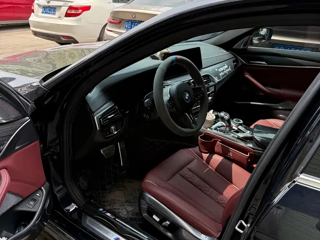 BMW 5 Series New Energy — фото 4