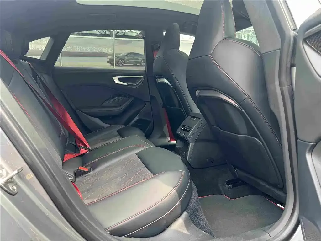 Audi A5L Sportback — фото 2