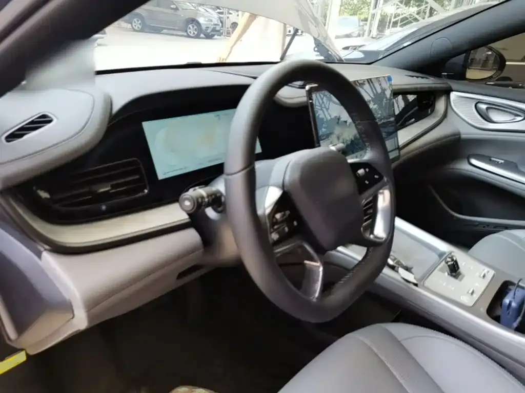 BYD Seal — фото 2