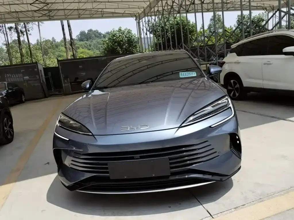 BYD Seal — фото 9