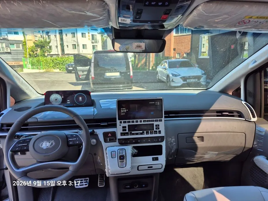 Hyundai Staria — фото 2