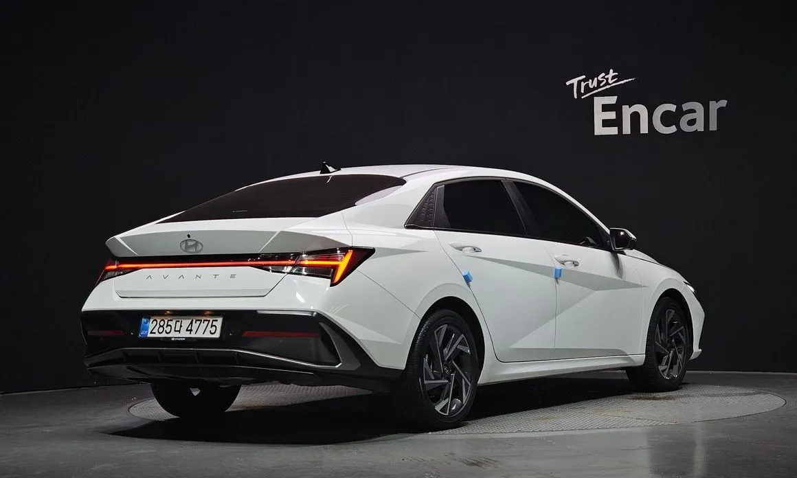 Hyundai AVANTE — фото 2