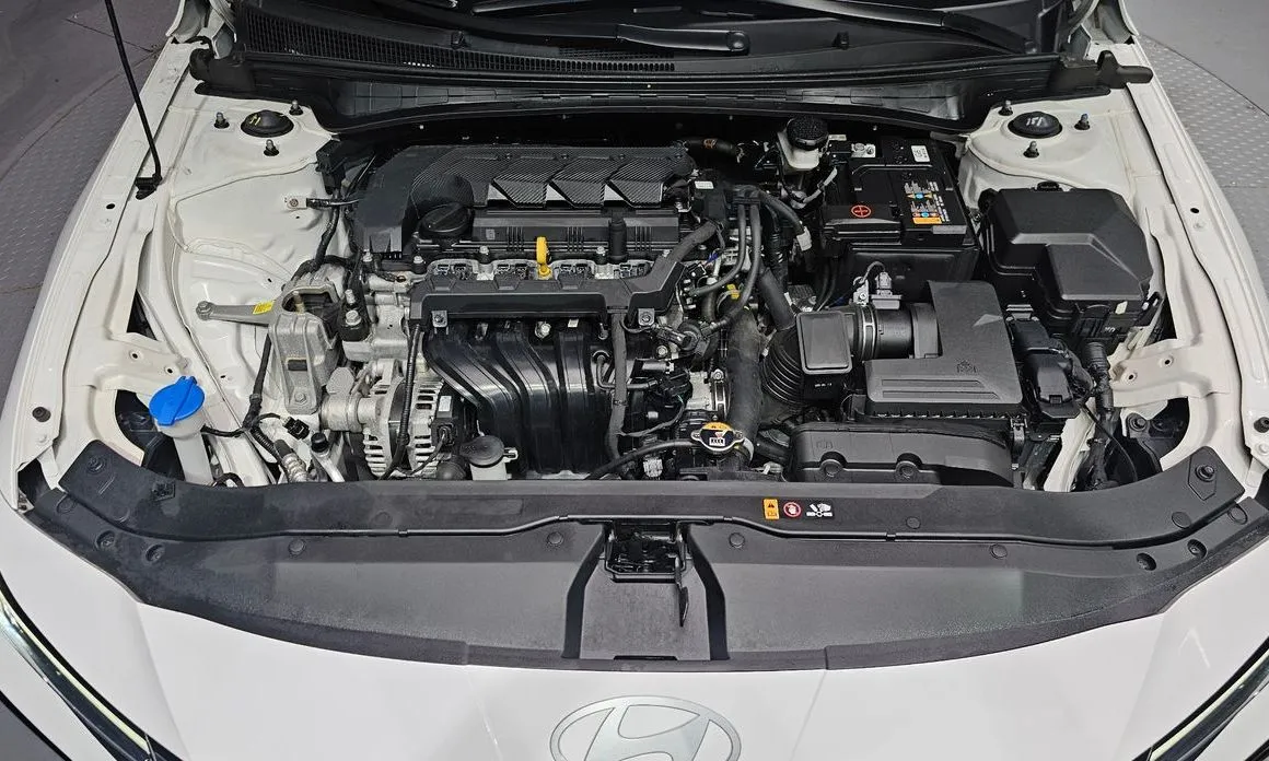 Hyundai AVANTE — фото 10