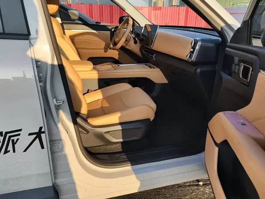 Wuling Xingguang 560 New Energy — фото 4