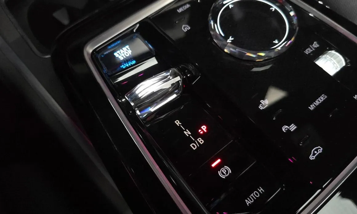 BMW i7 — фото 4