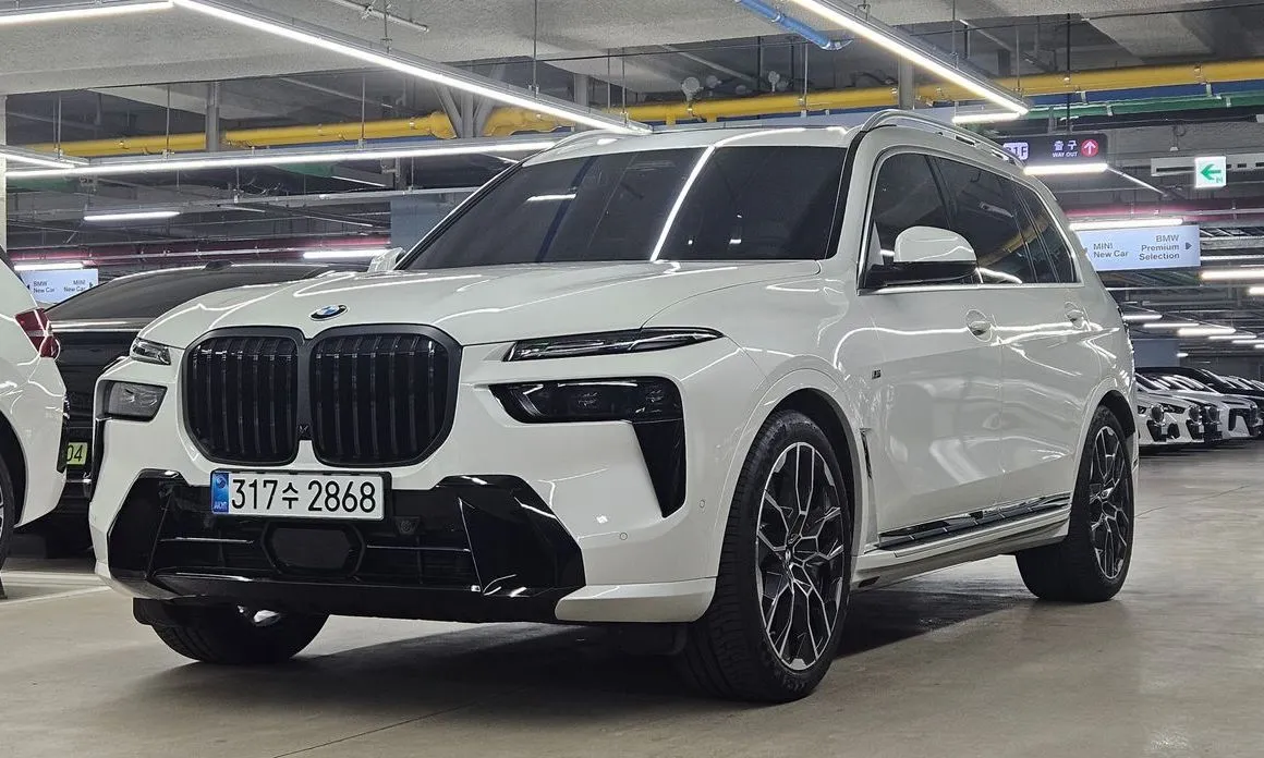 BMW X7 — фото 1