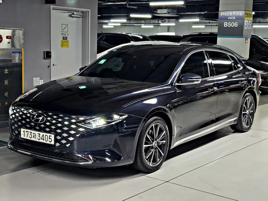 Hyundai Grandeur — фото 1