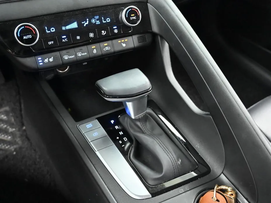 Hyundai AVANTE — фото 6