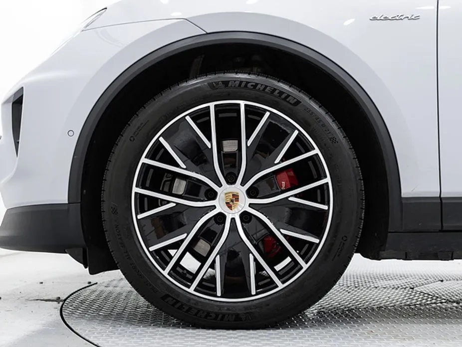 Porsche Macan — фото 10