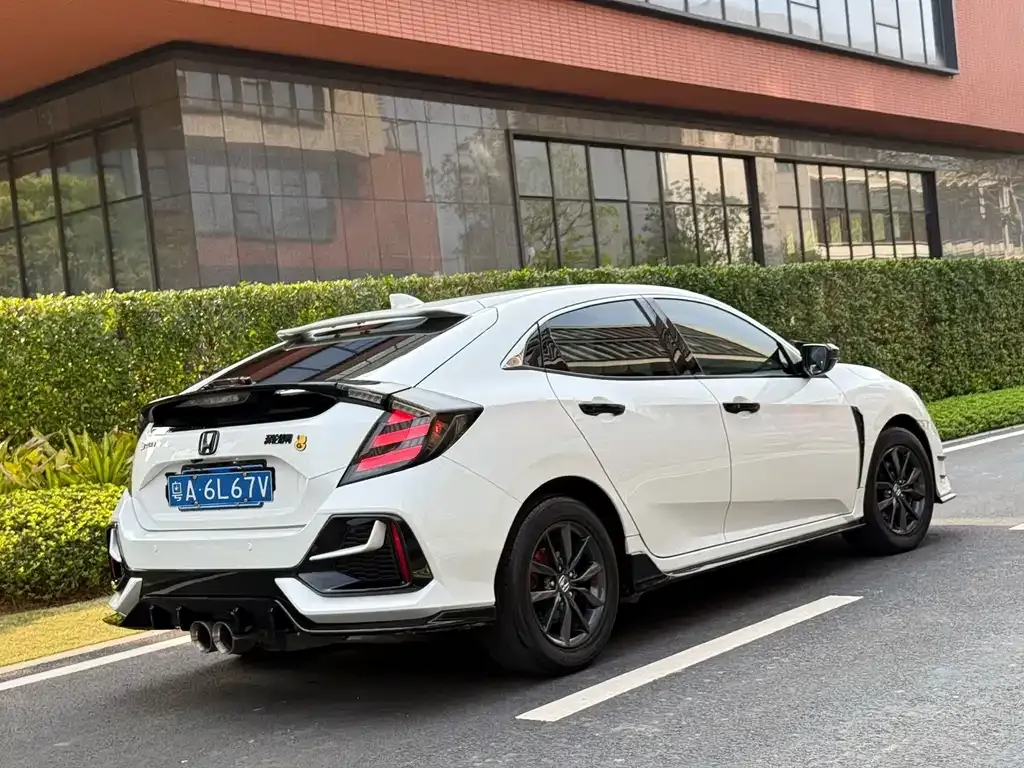 Honda Civic — фото 4