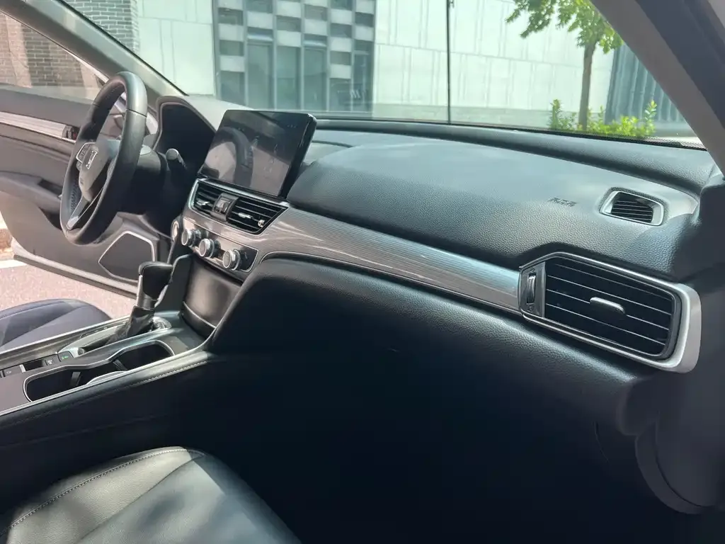 Honda Accord — фото 2