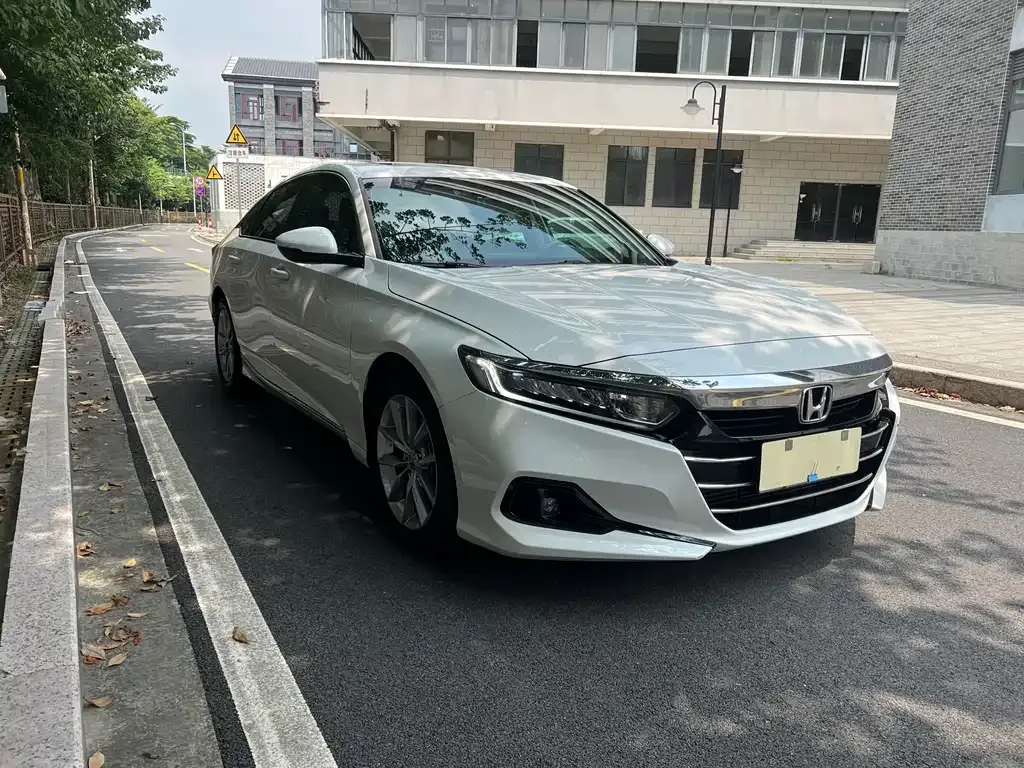Honda Accord — фото 5