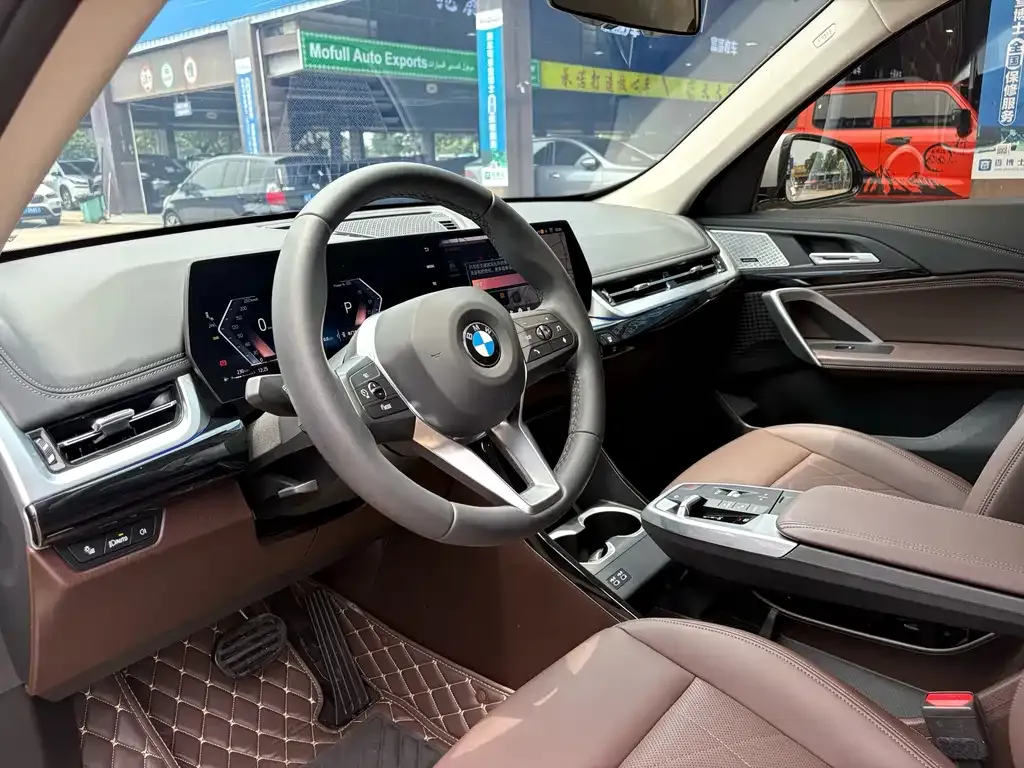 BMW X1 — фото 2
