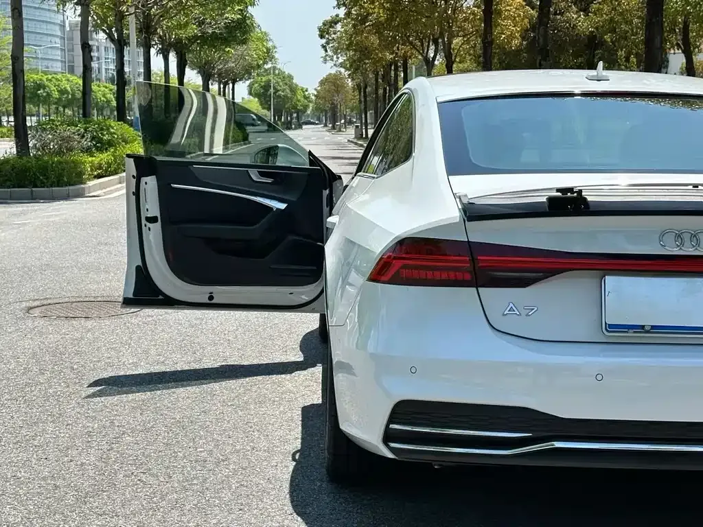 Audi A7 — фото 8