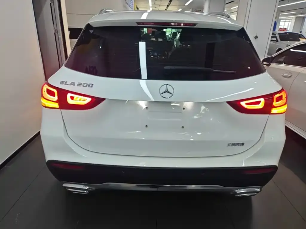 Mercedes-Benz GLA — фото 8