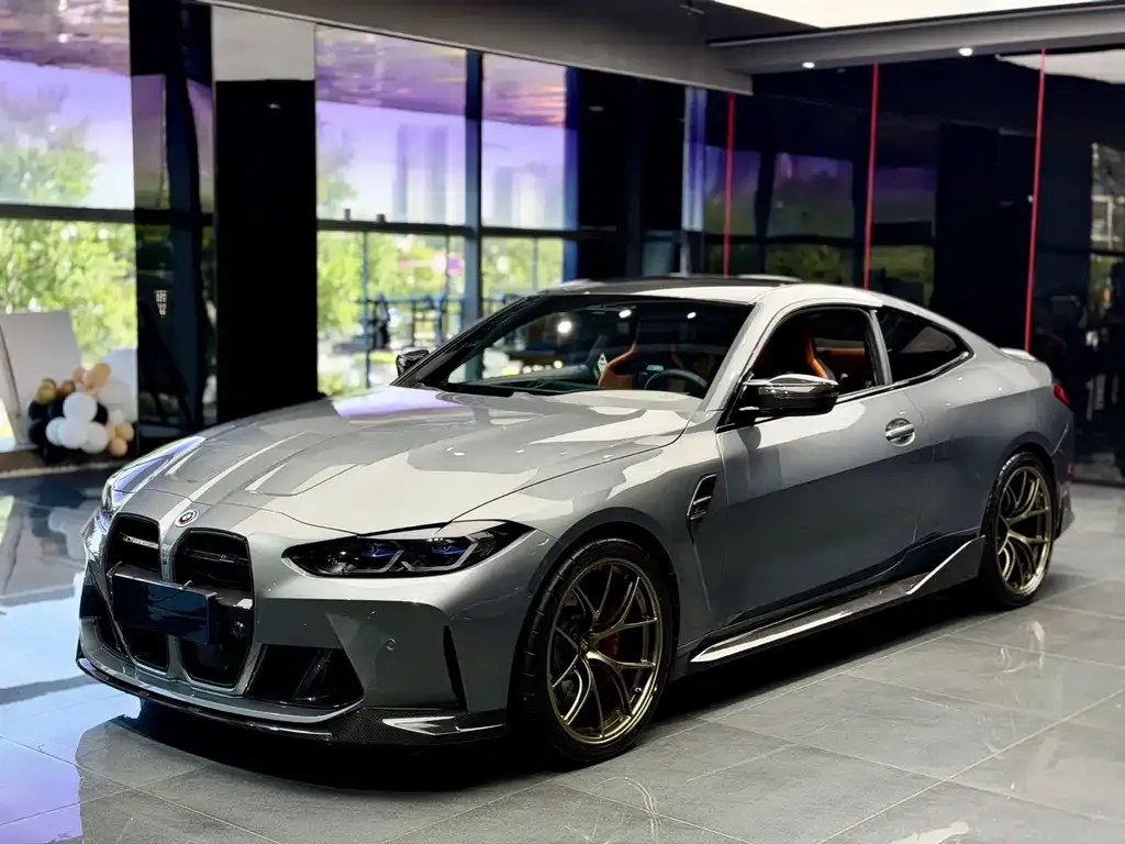 BMW M4 — фото 1