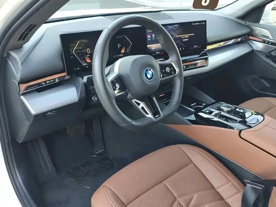BMW i5 — фото 7