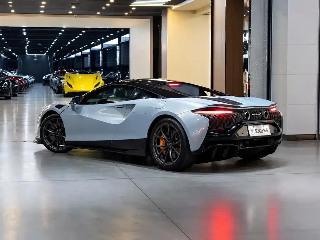 McLaren Artura — фото 7