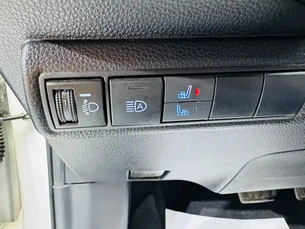 Toyota Levin — фото 10