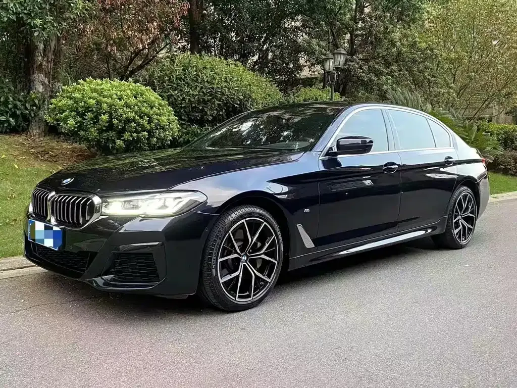 BMW 5 Series — фото 7