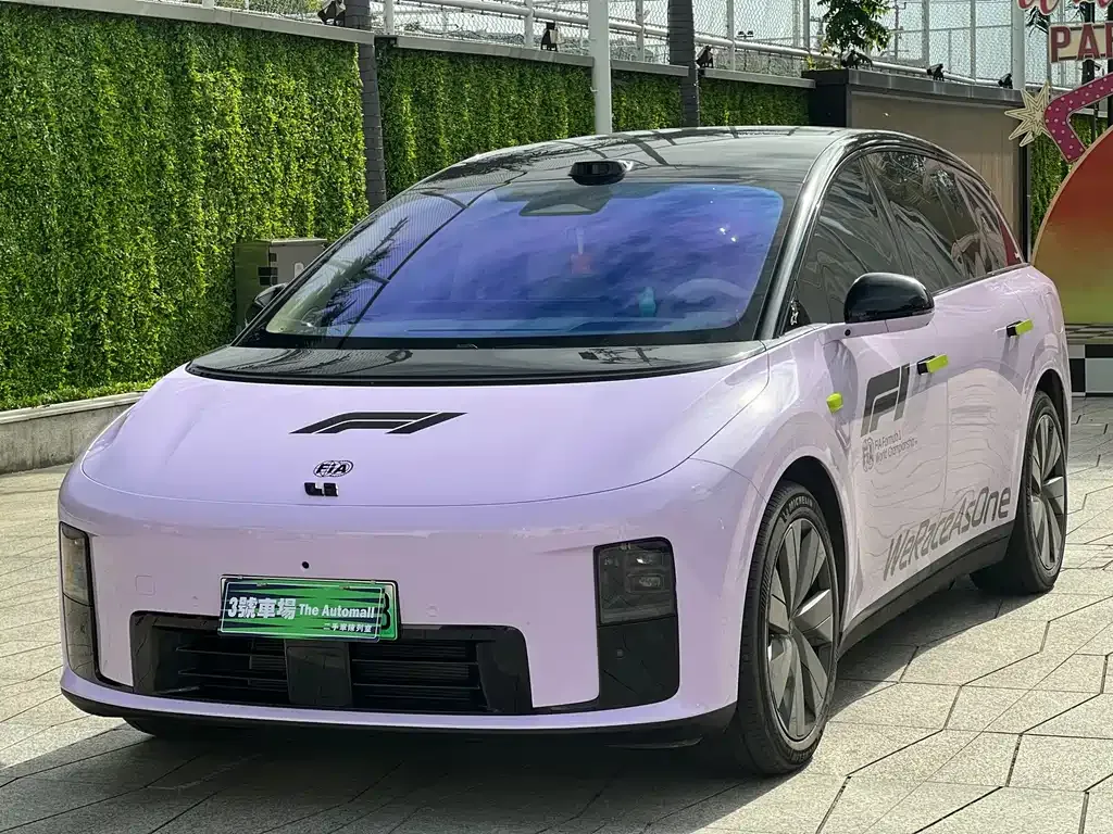 Li Auto Li i8 — фото 1