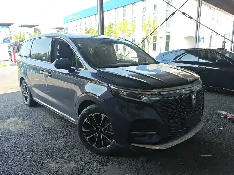 Roewe iMAX8 — фото 2