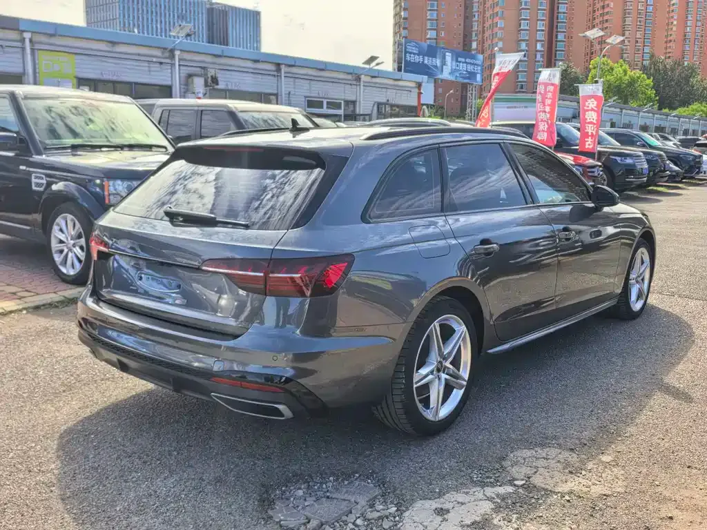 Audi A4 (Import) — фото 5