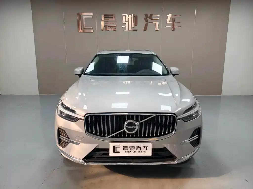 Volvo XC60 — фото 4