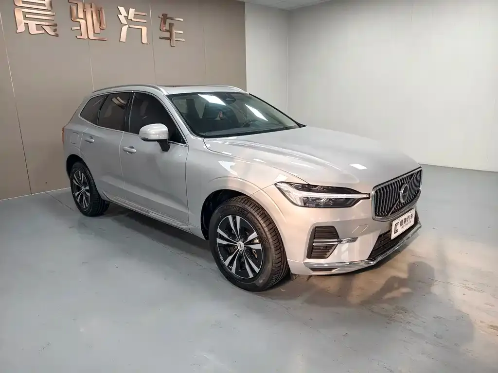 Volvo XC60 — фото 2