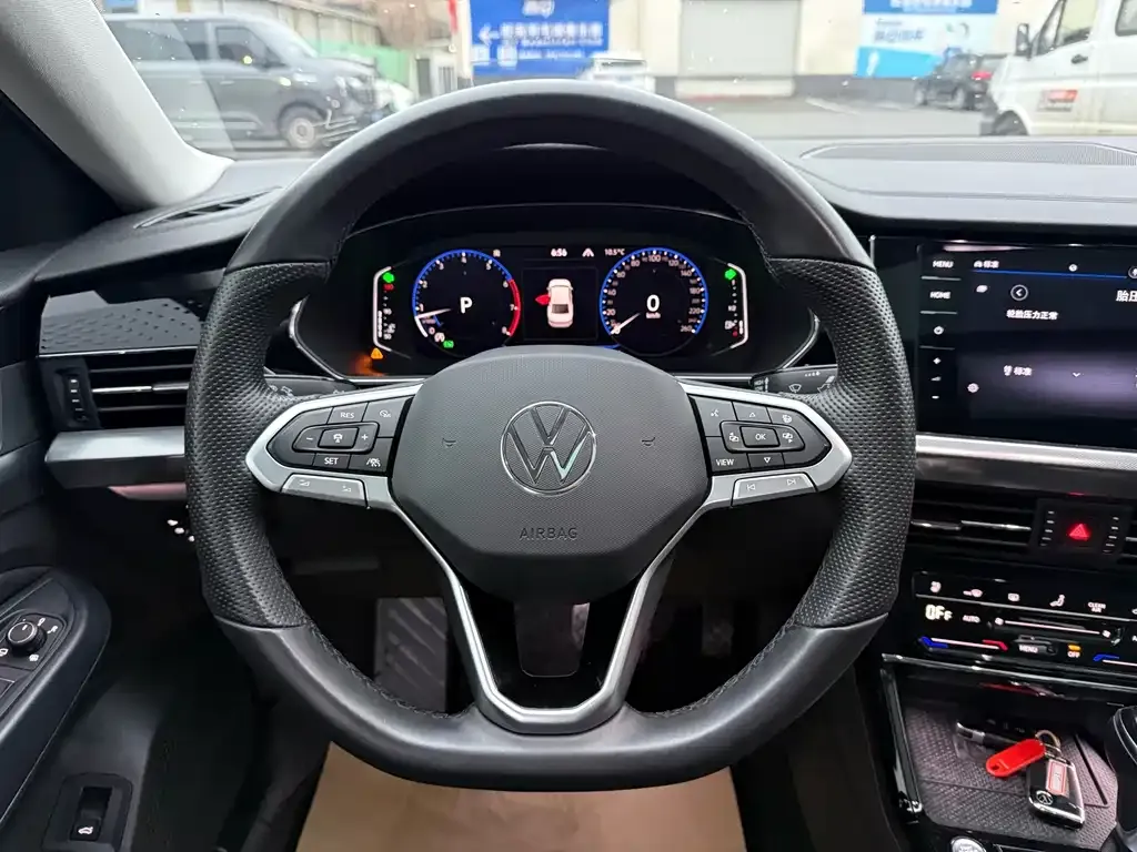 Volkswagen Passat — фото 4