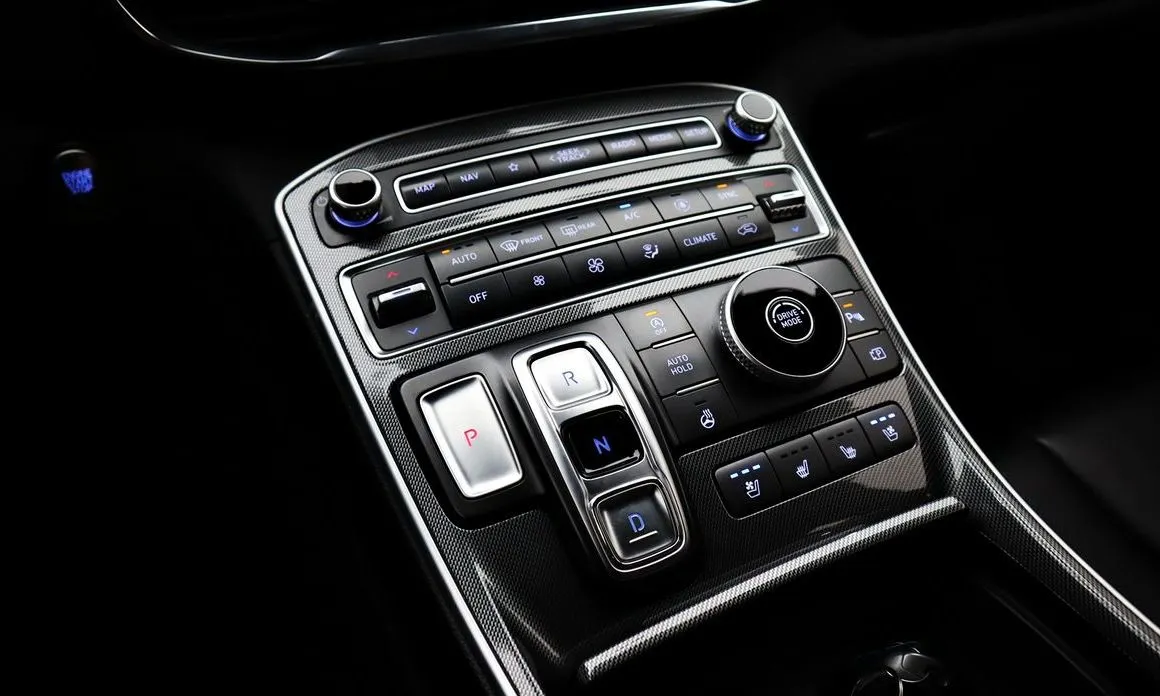 Hyundai Santafe — фото 6