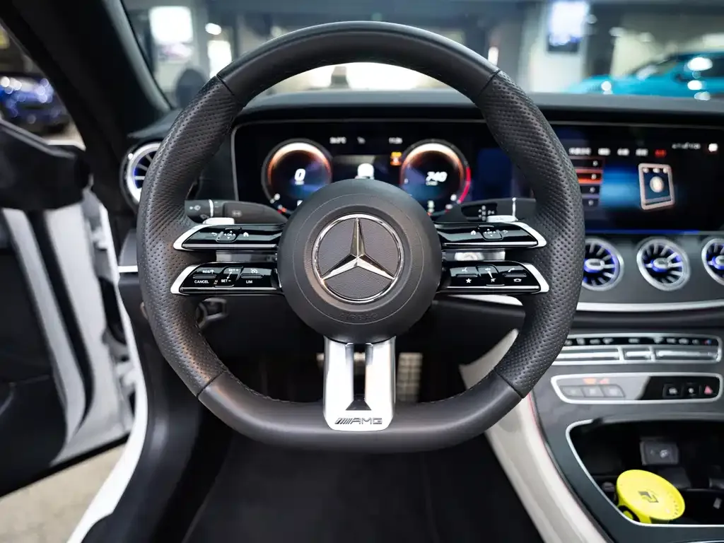 Mercedes-Benz E-Class (Import) — фото 4