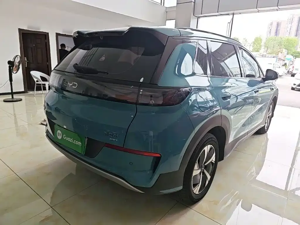BYD Sealion 05 EV — фото 4
