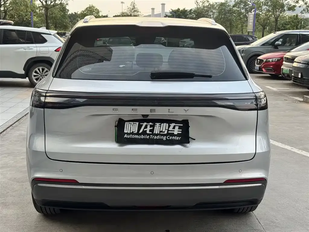 Geely Galaxy Xingjian 7 — фото 4