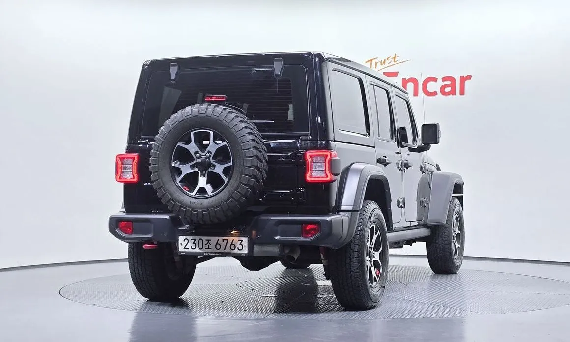 Jeep Wrangler — фото 6