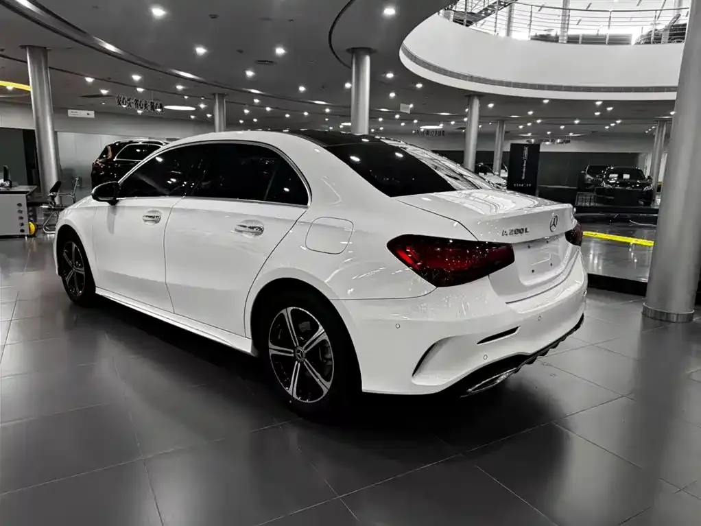 Mercedes-Benz A-Class — фото 9