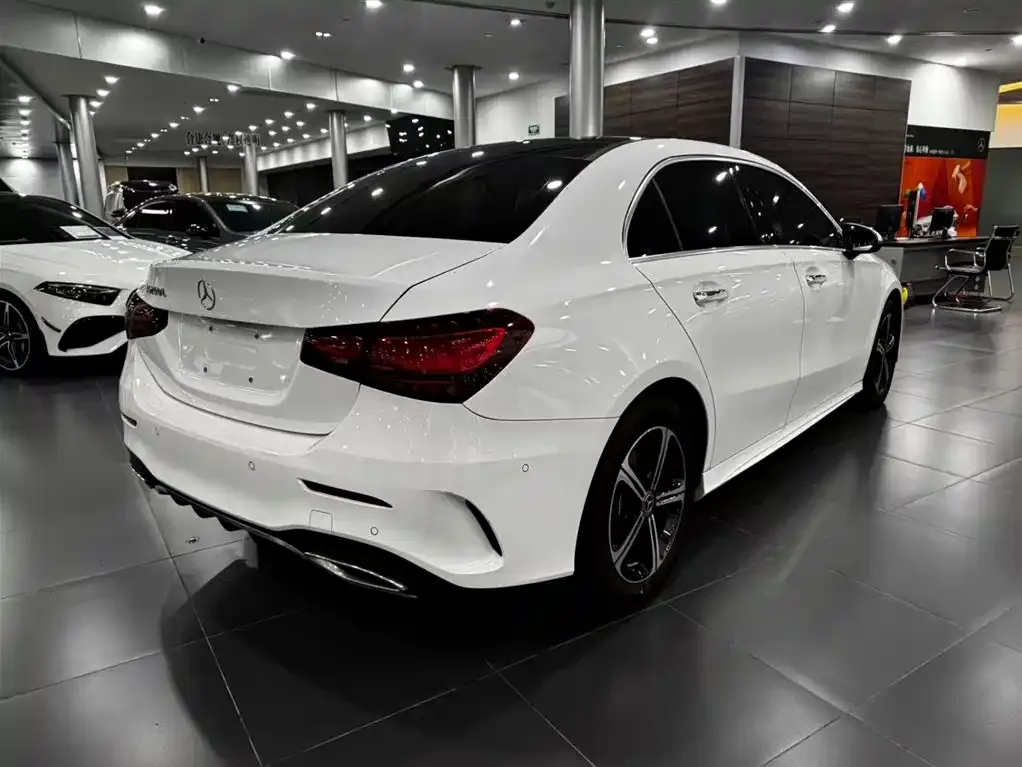 Mercedes-Benz A-Class — фото 8