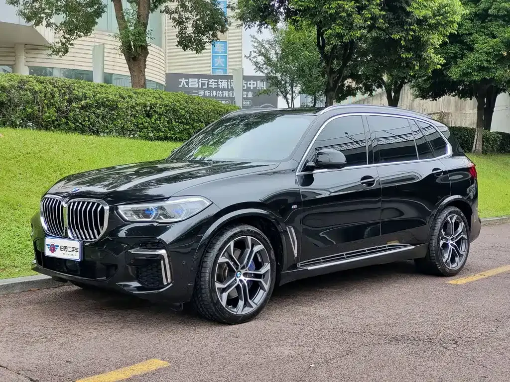 BMW X5 — фото 1