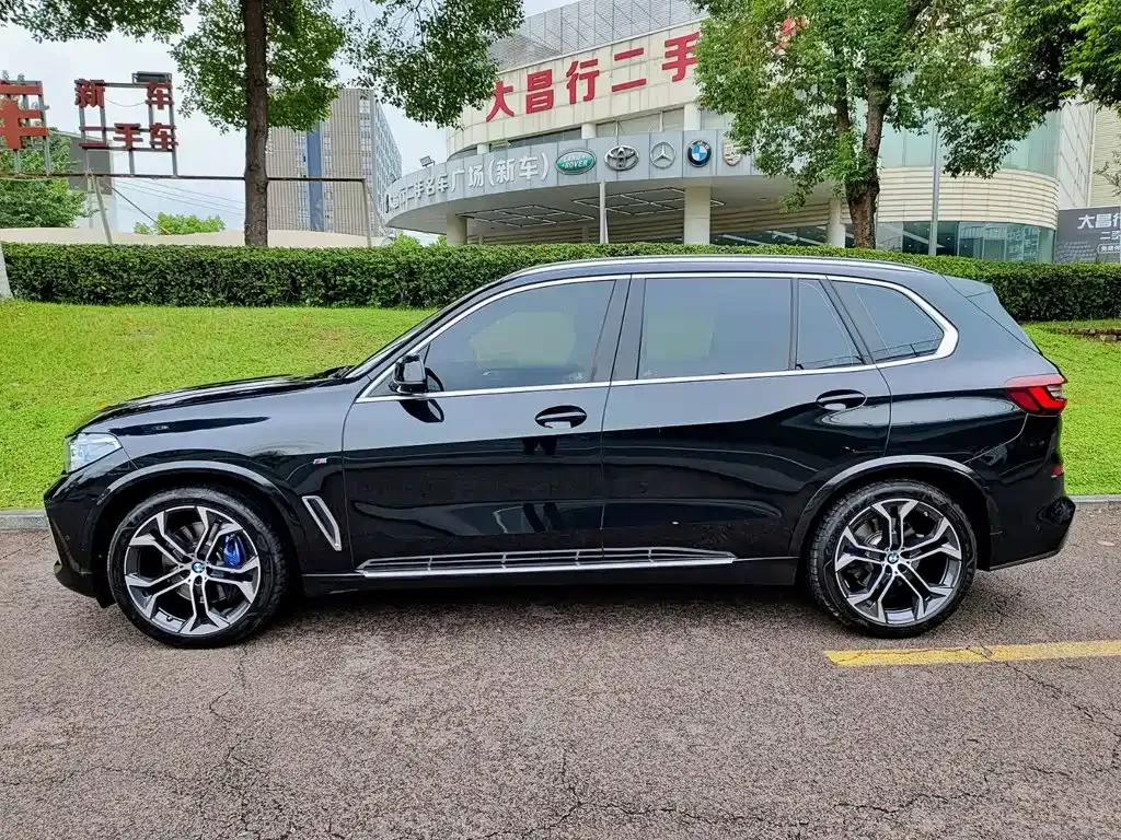 BMW X5 — фото 10