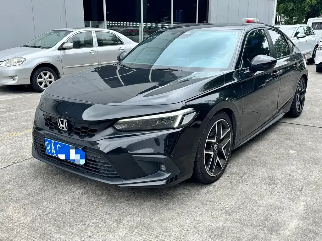 Honda Civic — фото 1