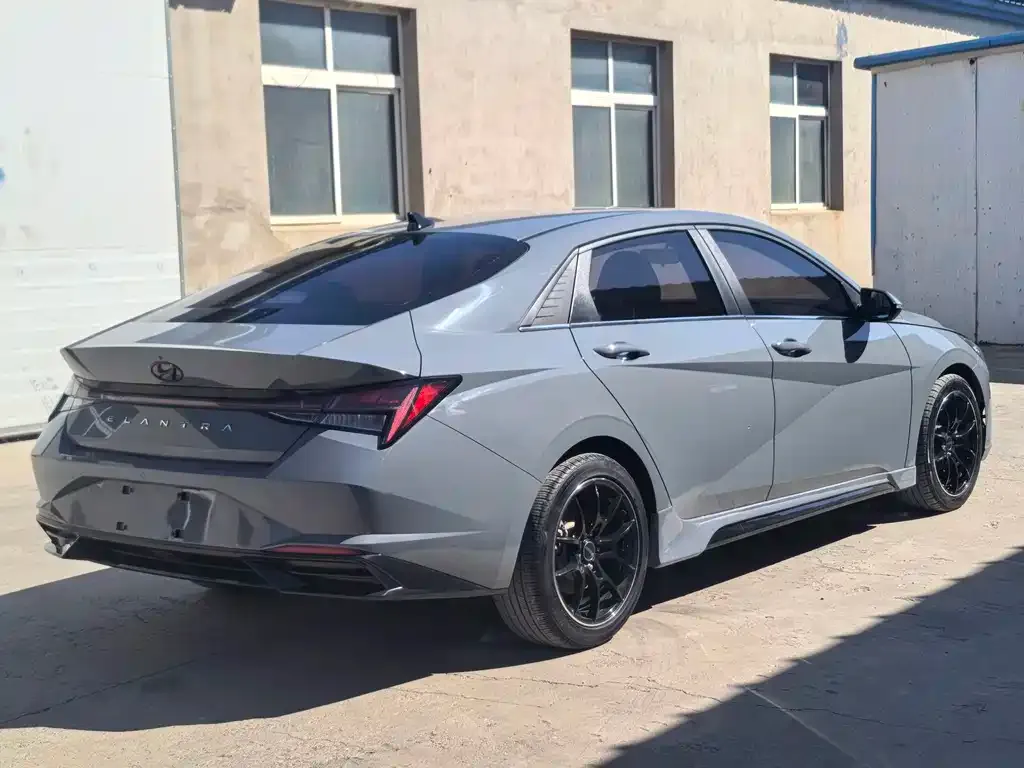 Hyundai Elantra — фото 4